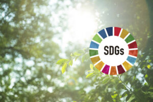 SDGs目標8「働きがいも　経済成長も」の概要と取り組みをわかりやすく解説